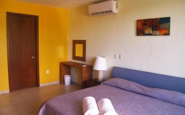 Beachfront Apartment Your Home in Cozumel