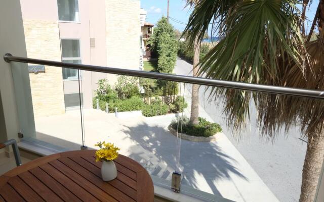 Minos Mare Royal