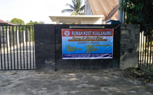 Hotel Rumah Kost Kualanamu