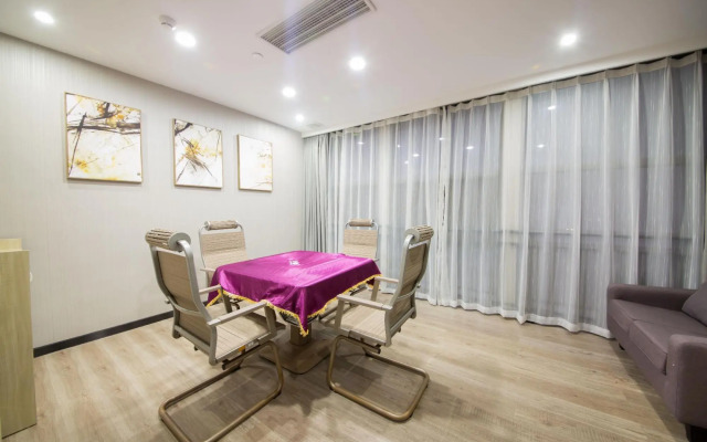Echarm Hotel Qingyuan Stadium Branch
