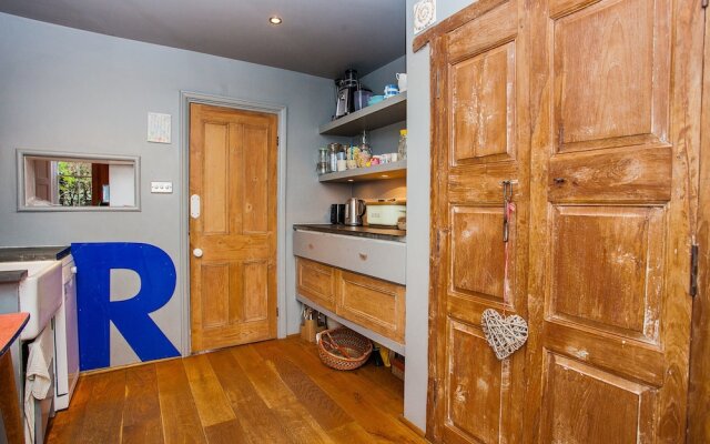 Stunning Stylish 3 Bed House in Fantastic Location