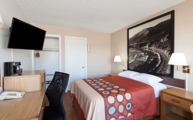 Super 8 Santa Barbara/Goleta