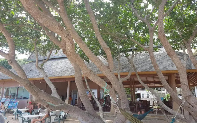 Diamond Beach Resort