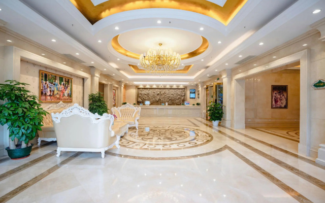 Vienna International Hotel Shenzhen Bantian Jihua Road Shangxue – Lobby – Shenzhen