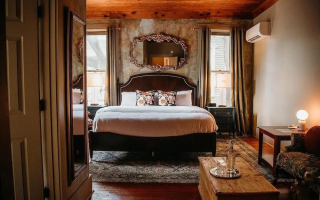 The Crystal River Inn