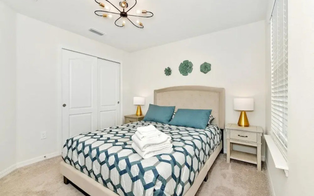 Solterra Resort 7br Lakeview Villa Pool Spa Disney