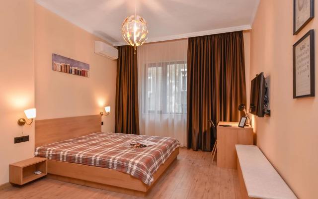 Sofia Dream Apartment - The Library - 3-BDR, 2-BTHR