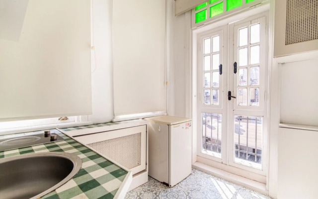 Central Flat With City View Near Istiklal Street