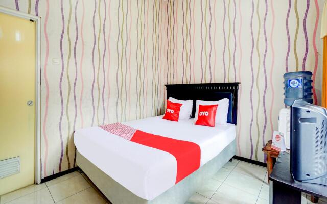 OYO 90284 Villa Biru