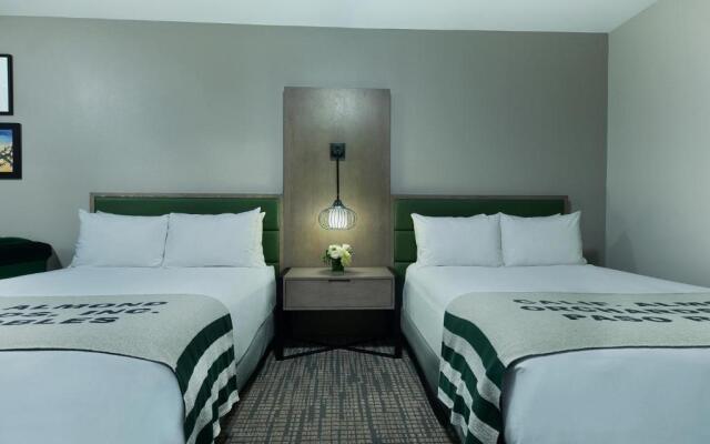 Oxford Suites Paso Robles