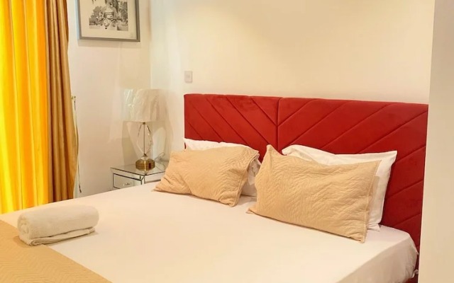 Splendid Apartments at Embassy Gardens