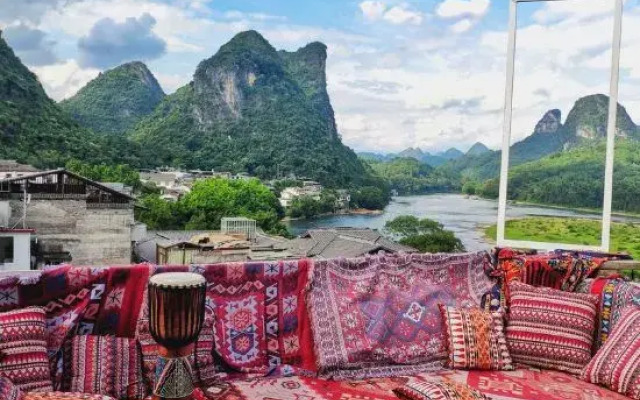 Yangshuo Showbiz Youth Hostel