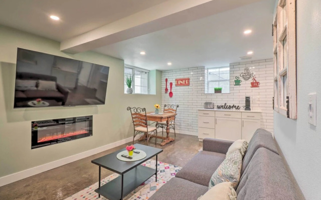 1 Mi to Riverwalk: Downtown Reno Studio w/ Patio!
