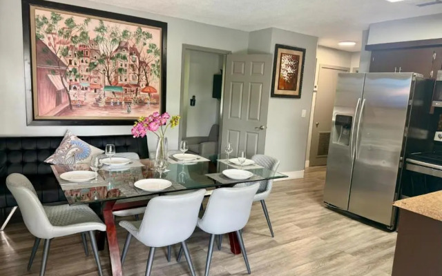 Sheridan Suites Apartments