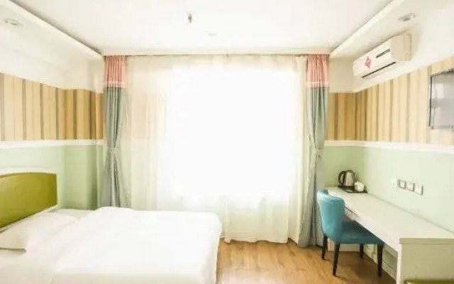 California Journey Holiday Inn (FAW Wuyue Plaza)