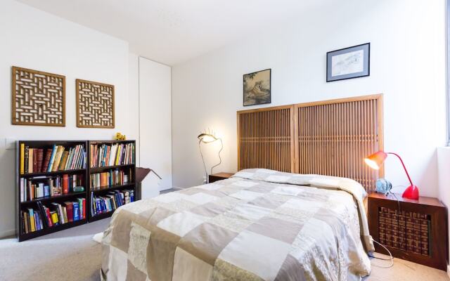 TALIA, 1BDR Carlton Apartment