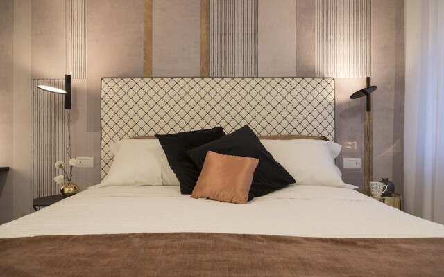 A World Aparts - 12 Viviani