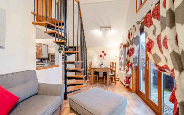 Nunland Hillside Lodges