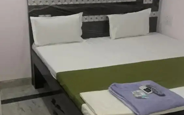 Rajdhani guest house