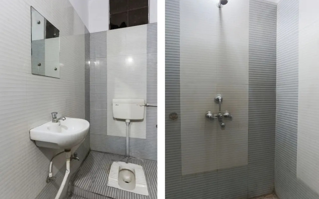 OYO 16749 Hotel Paris