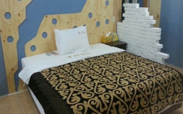Goodstay V Spa Motel