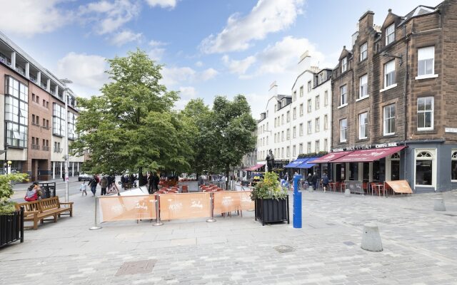 JOIVY Glamorous1-Bed Flat Overlooking Grassmarket