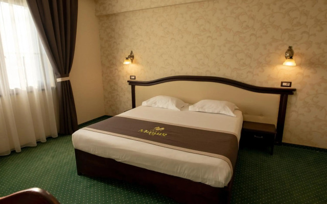 Magus Hotel