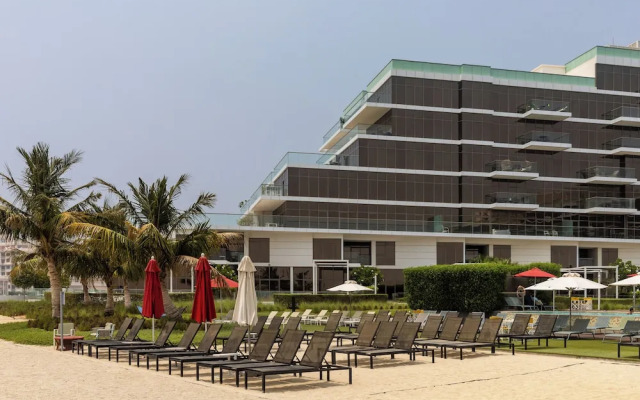 Waves - Premium Seaside Retreat With Private Beach