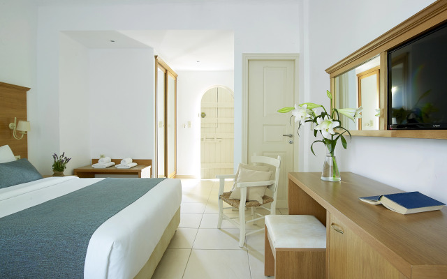 Coriva Beach Hotel & Bungalows