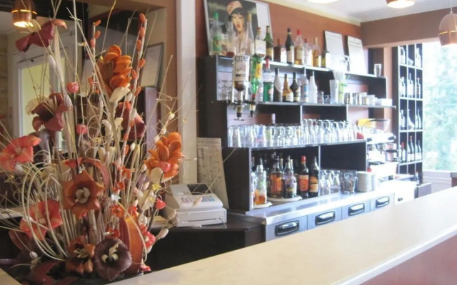 Hotel Restaurant  Rive Gauche