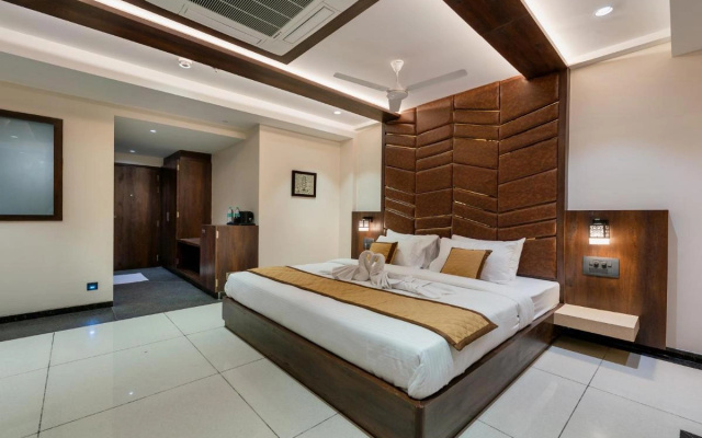 Golden Leaf Resort