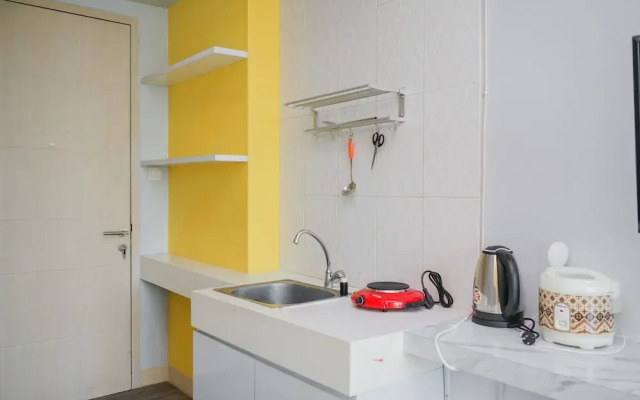 Studio Apartment at Tree Park Apartment