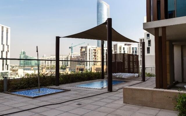 Dubai Wharf by Higuests Vacation Homes