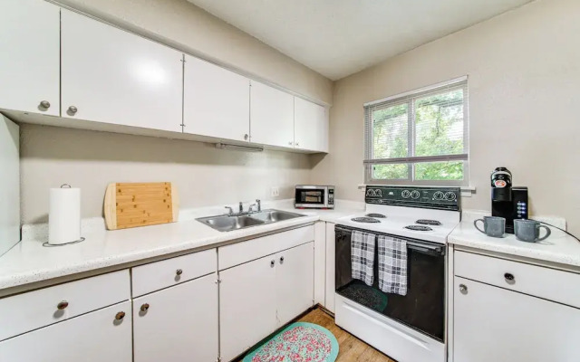 Texarkana Apartment ~ 2 Mi to Downtown!