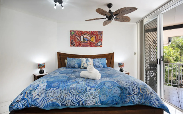 Golden Sands Beachfront Apartment Resort