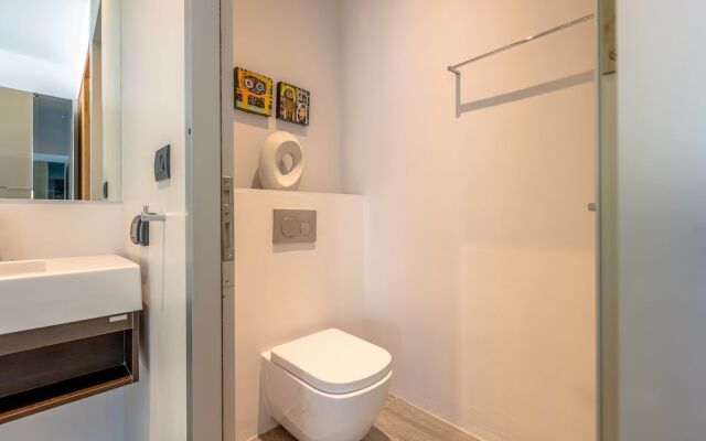 Large Private Pool Villa with 7 BR 7B