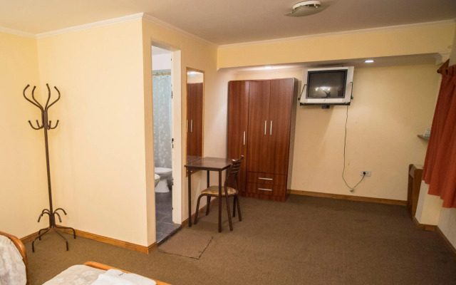 Nuevo City Hotel