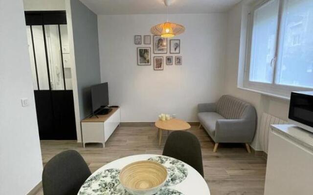 Appartement cosy proche RER et centre ville
