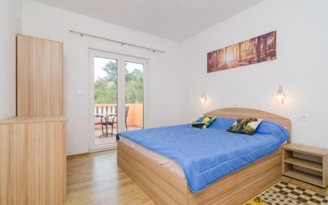 Apartments Vinko Mljet- One-bedroom Apartment With Terrace