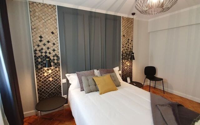 Lisbon Airport Charming Rooms