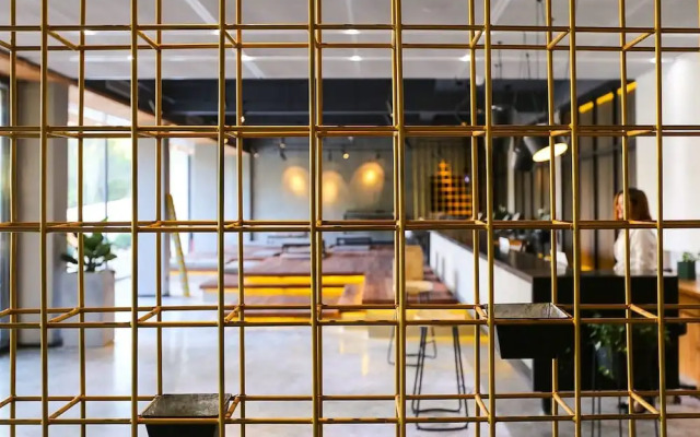 Zhangjiajie SIXX Hotel