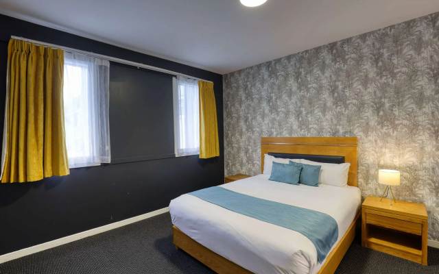 Ramada by Wyndham Hamilton City Center