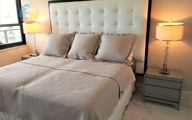 Alexander 1701 2 Bedroom Apts by RedAwning