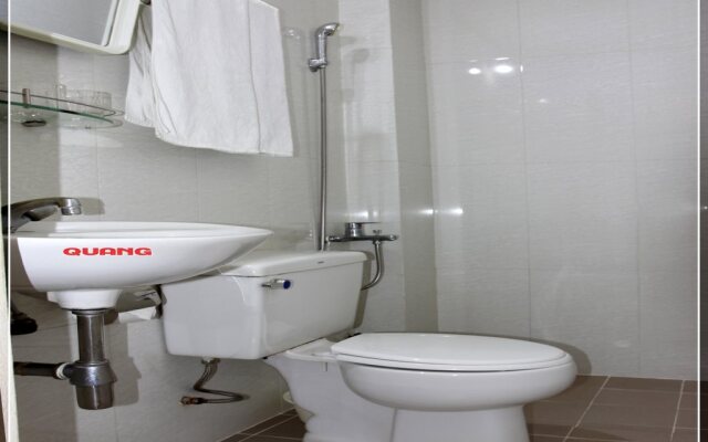 Quang Saigon Hotel