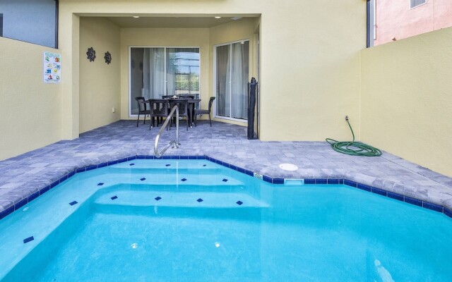 134fr 5 Bedroom Townhouse