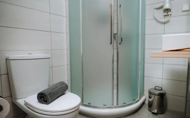 Amphitryon City Hotel