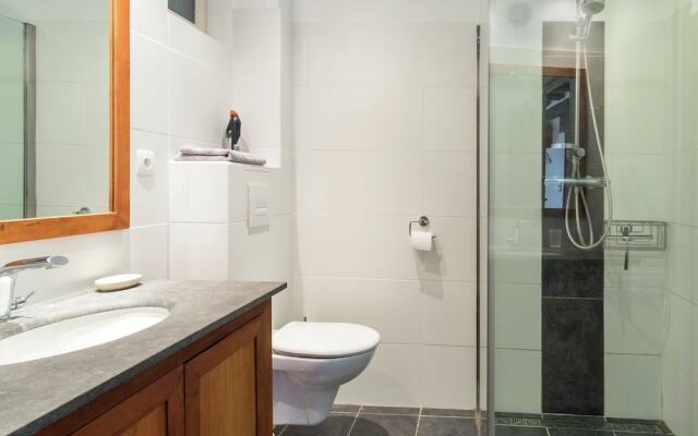 Luxurious Holiday Home in Montrichard with Pool