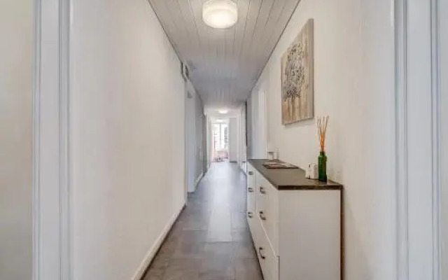 The 5 continents III by Octopus 1987