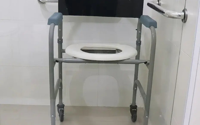 VR2 Hotel