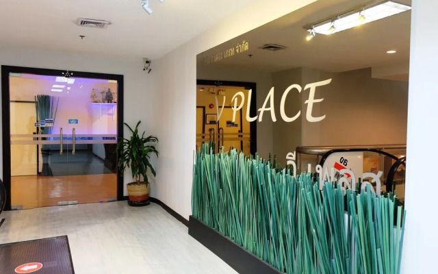V Place Silom